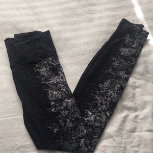 Lululemon Wunder HR Tight Size 4
